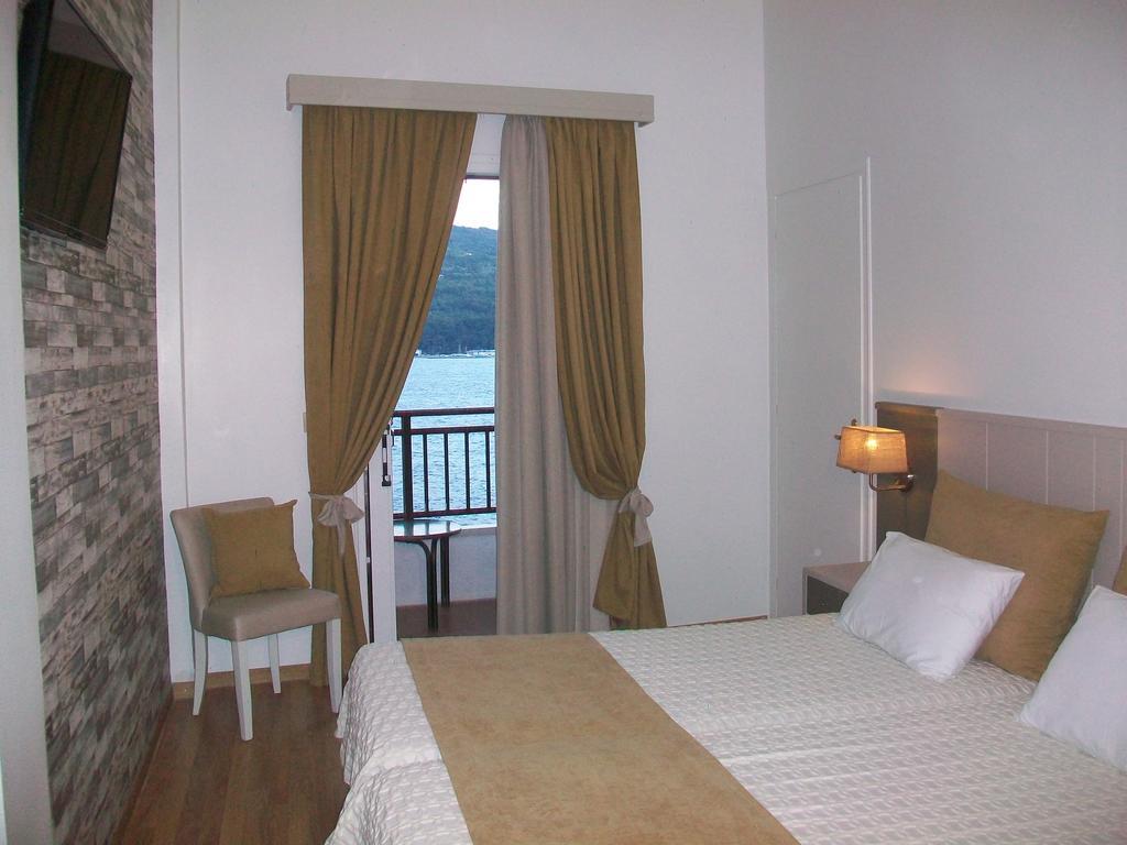 Mirini Hotel Agia Paraskevi  Pokoj fotografie